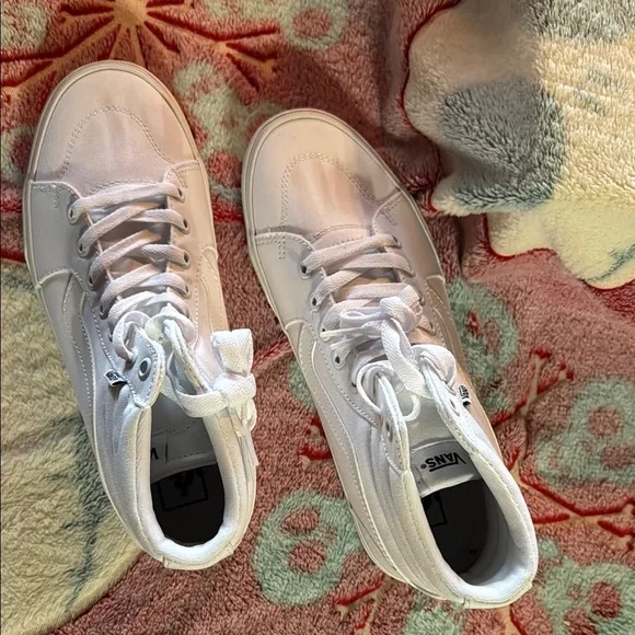 Vans Women's White High-Top Sneakers - Picture 4 of 4